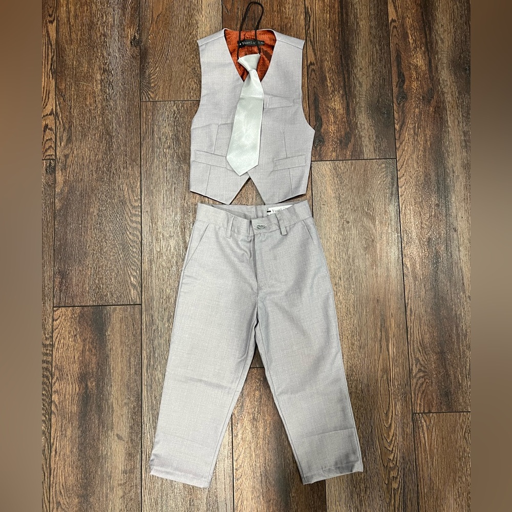YuanLu Boys' Formal vest, tie, Pant set - Picture 1 of 3
